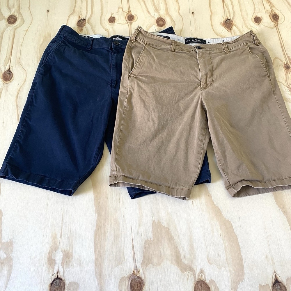 Hollister Shorts Men's Size 33 Classic Fit Epic Flex - Set Of 2 Khaki Navy
